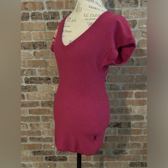 Gsus sindustries beetle scarab featured wool blend wine red knit top sz medium - Picture 5 of 12